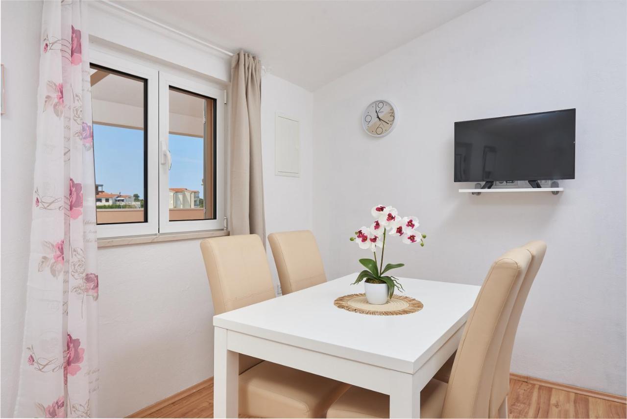 Apartments Lumi Rogoznica  Dış mekan fotoğraf